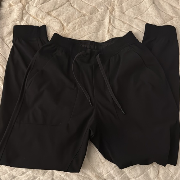 Lululemon ABC joggers- BLACK 
Men’s small - Picture 4 of 4